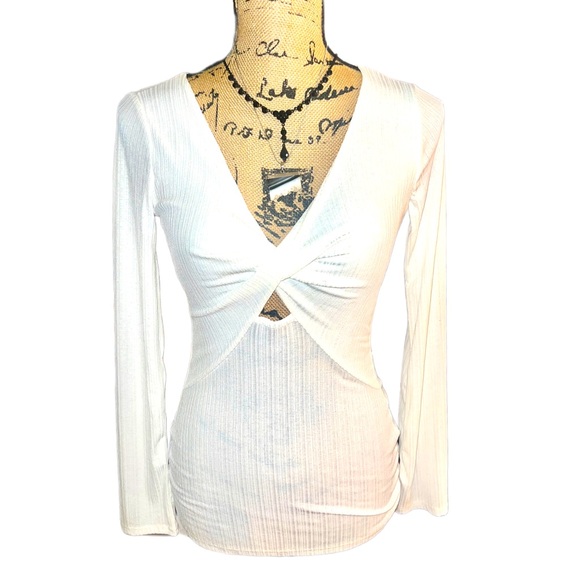 White Bodycon V Neck Front Keyhole Long sleeve Blouse - Picture 2 of 12